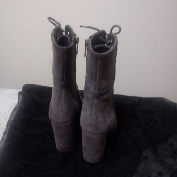 Boots - Picture 2 of 4